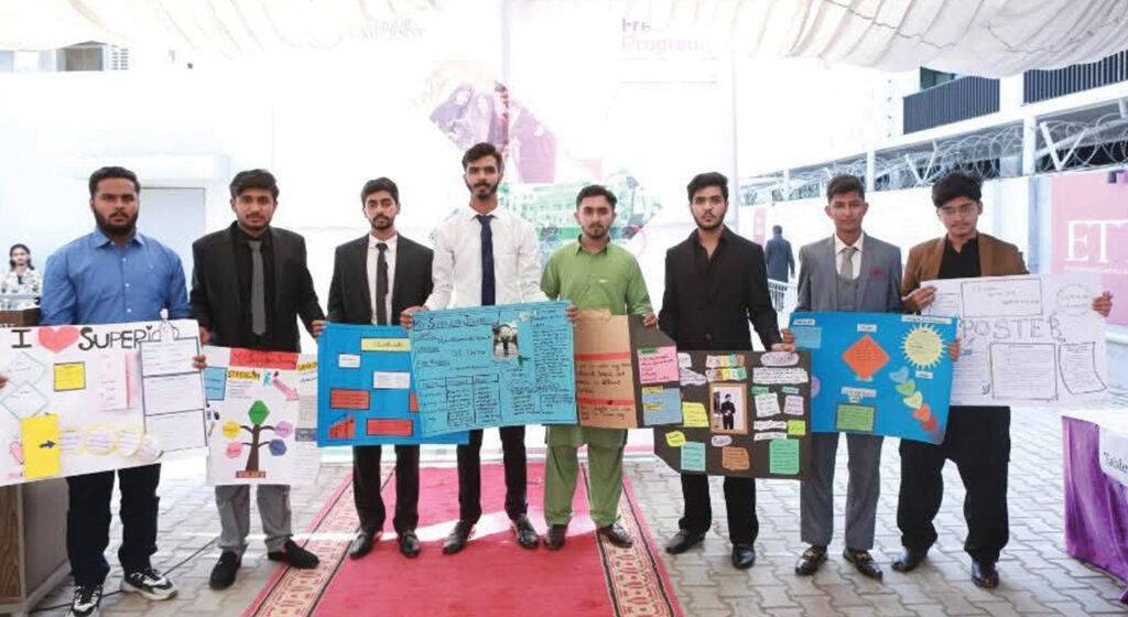 2. Superior University City Campus Hosts Freshman Program Poster Exhibition