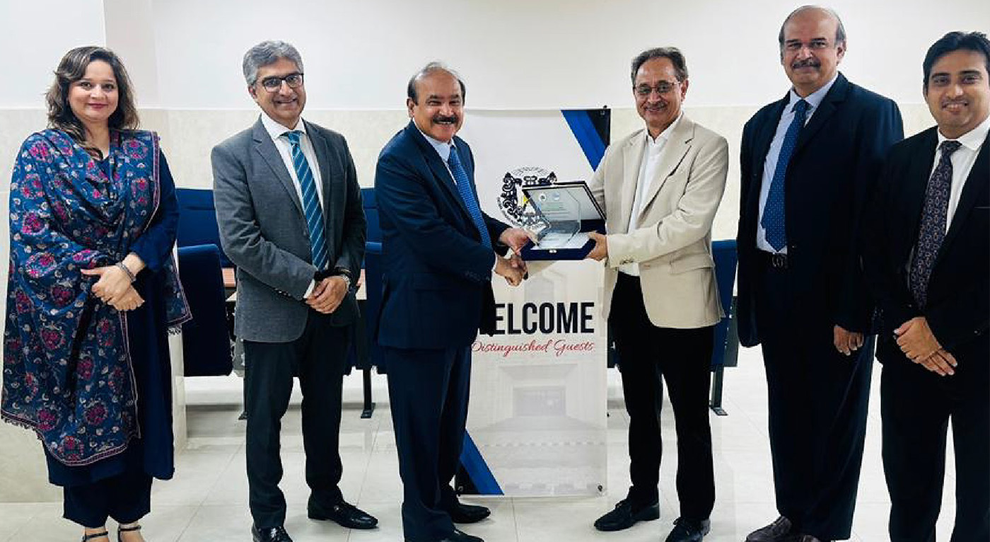 Azra Naheed Dental College Faculty Represents Superior University at National Volunteering Forum