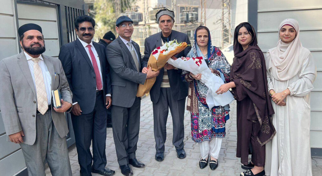 City Campus Lahore Hosts Author for Enlightening Literary and Spiritual Dialogue