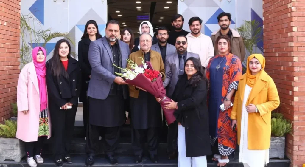 Distinguished Guests Visit SOAAD Thesis Show 2026, Praise Student Creativity
