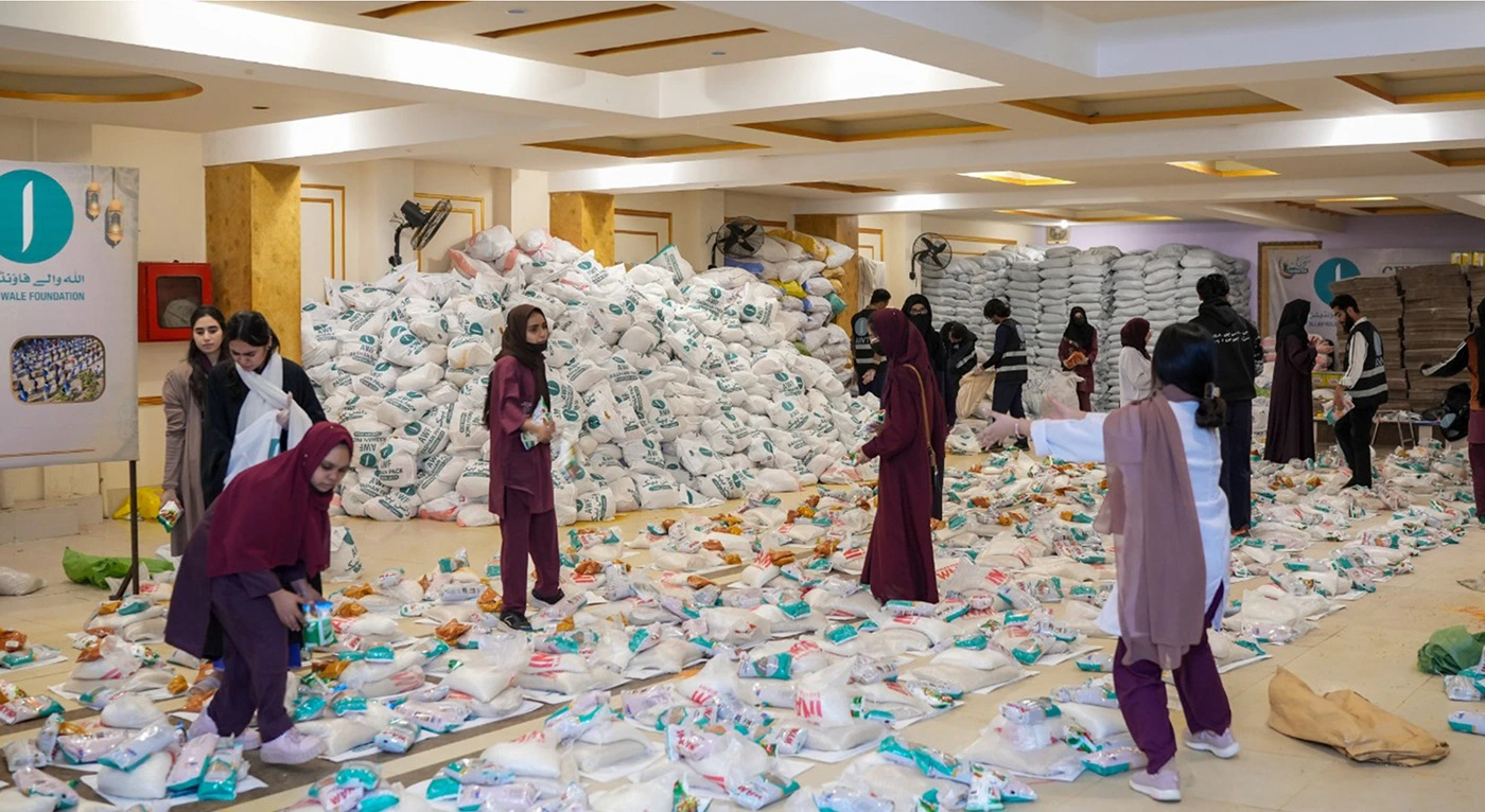 Superior University Students Spread Joy Through Ramazan Campaign 2026