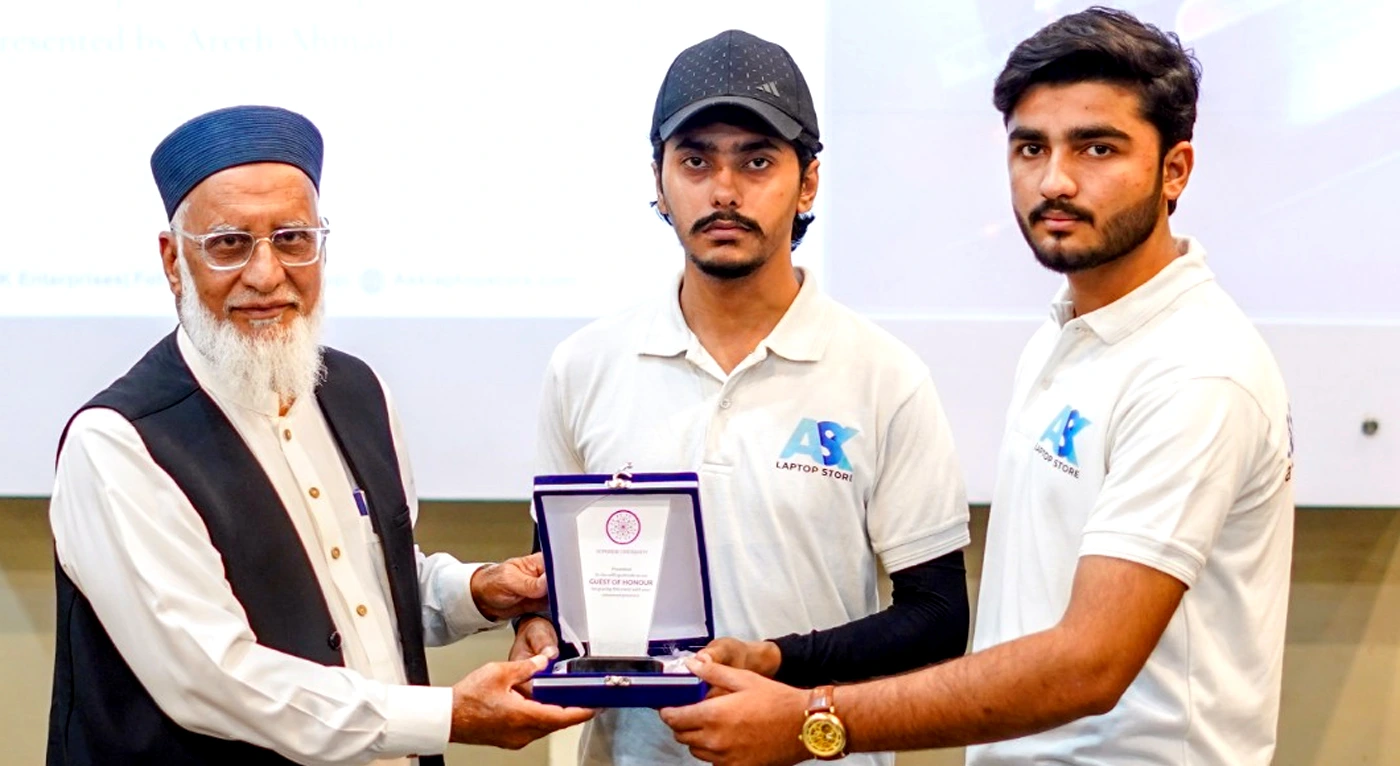 FET Club Organizes Workshop on the IT Industry and Hardware Awareness